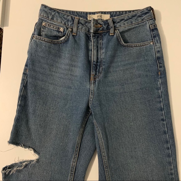 Mom Jeans - Picture 3 of 9